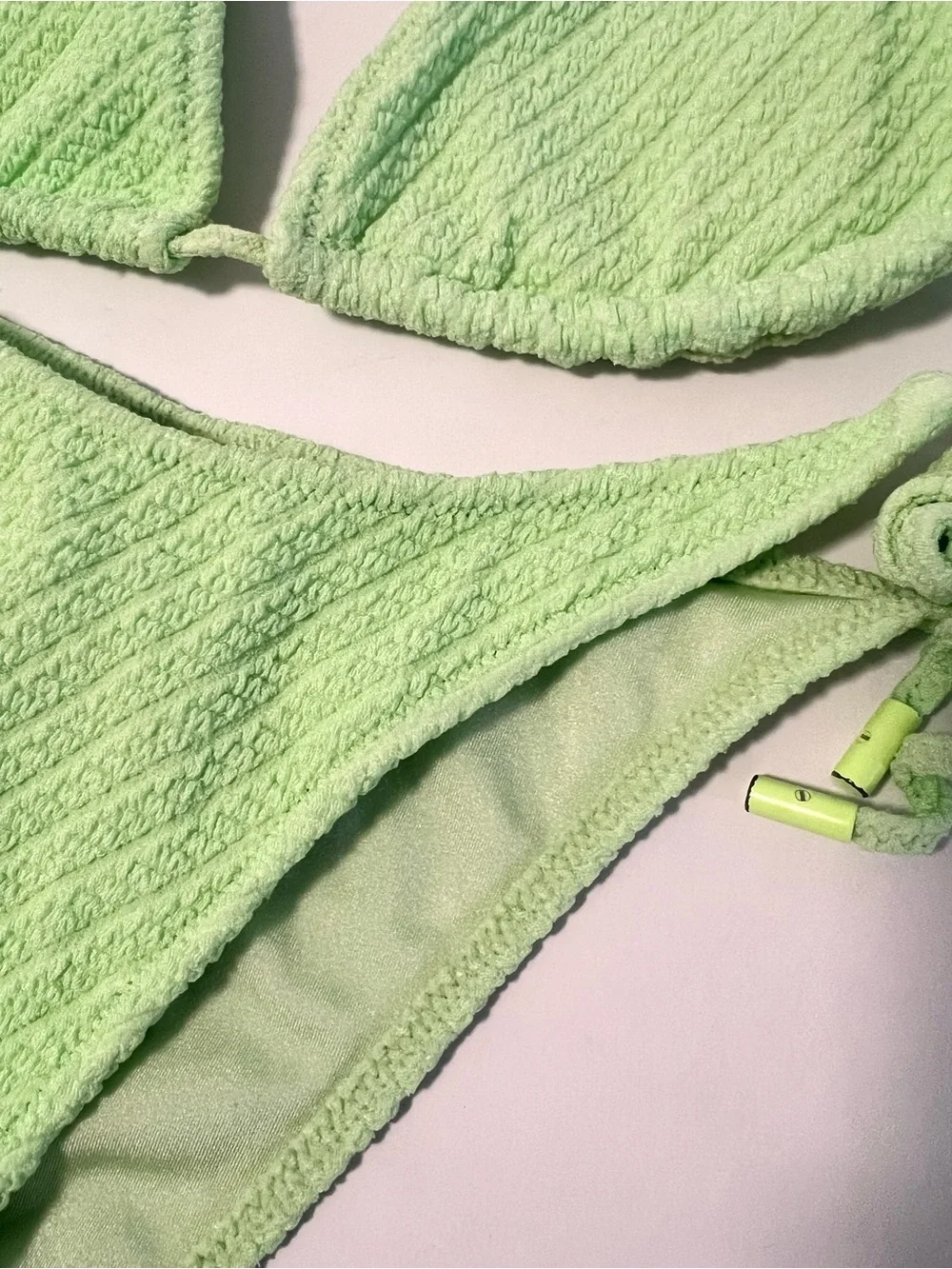 Triangl SET Swimwear Bright Neon Textured Bikini Sz M/L
